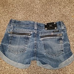 Miss Me shorts size 29